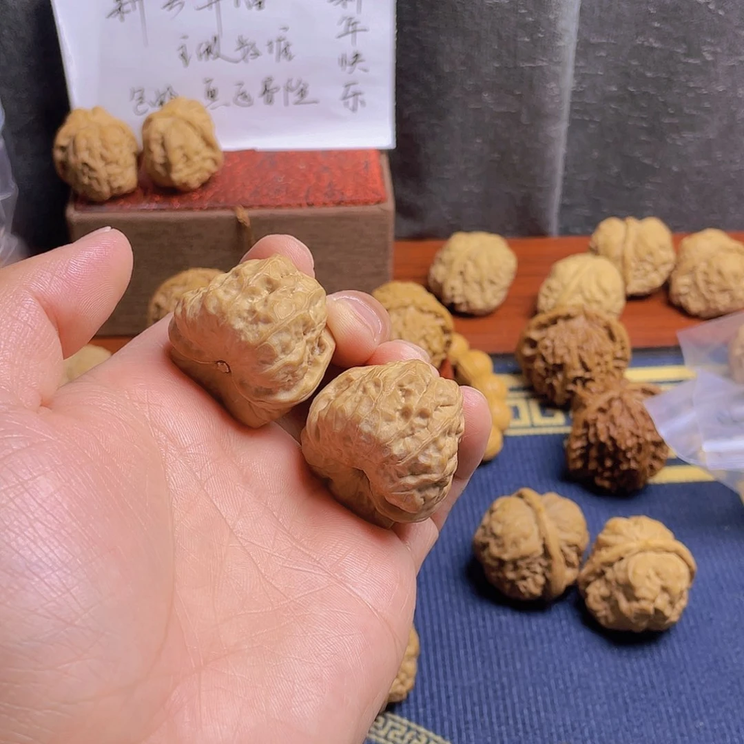 文玩核桃吊坠强****我蛤蟆头