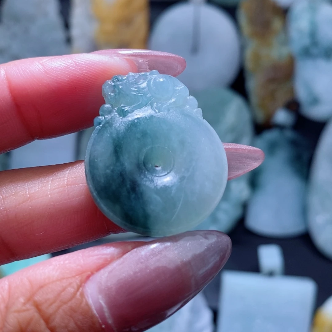 定制翡翠未镶嵌翡翠