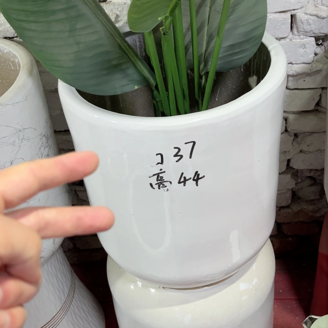 铁*圆直筒白色特大号2个捡漏