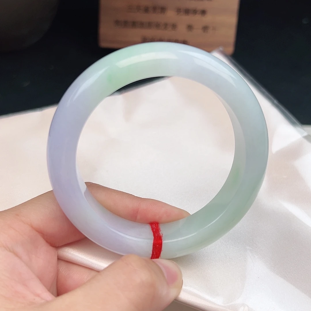 翡翠未镶嵌手镯春菜彩