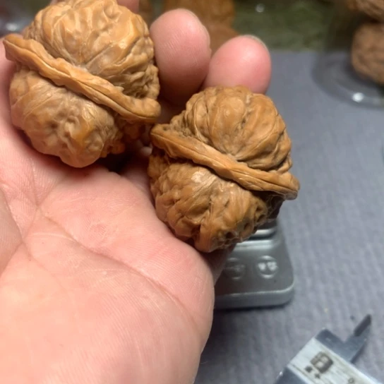 文玩核桃吊坠觉*色差蛙