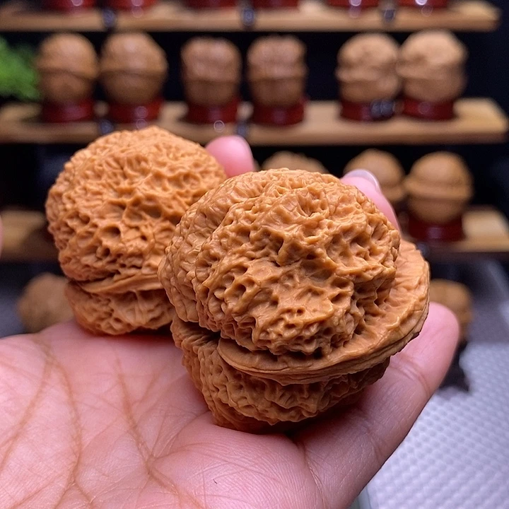 文玩核桃吊坠蟾王15