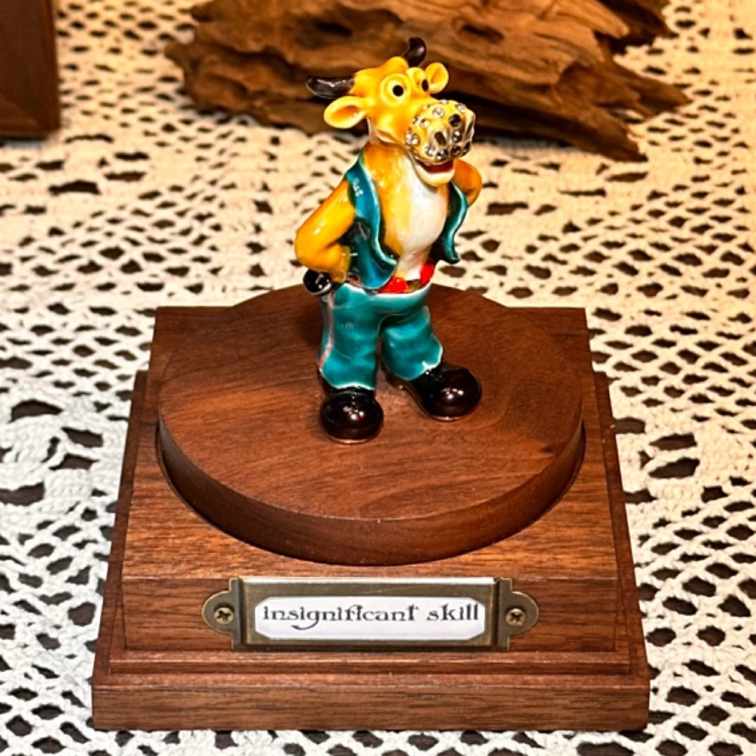 09珐琅彩摆件合金摆件珠宝盒