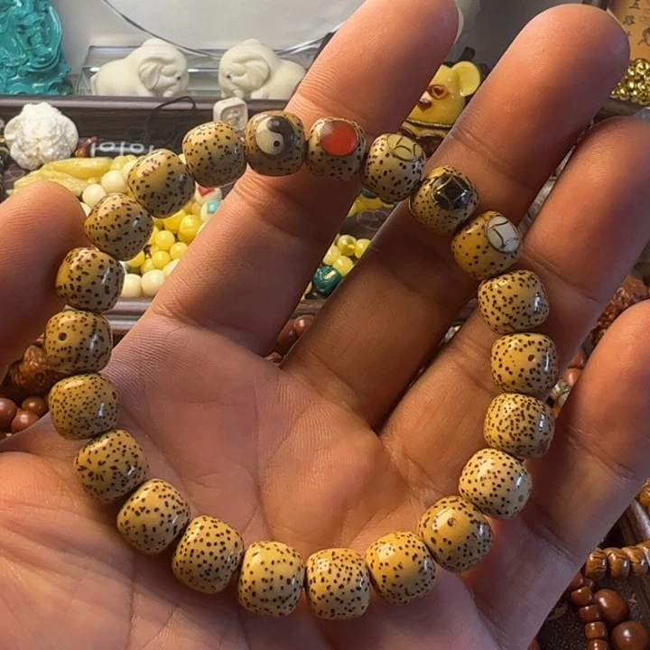 文玩核桃吊坠镶嵌星月