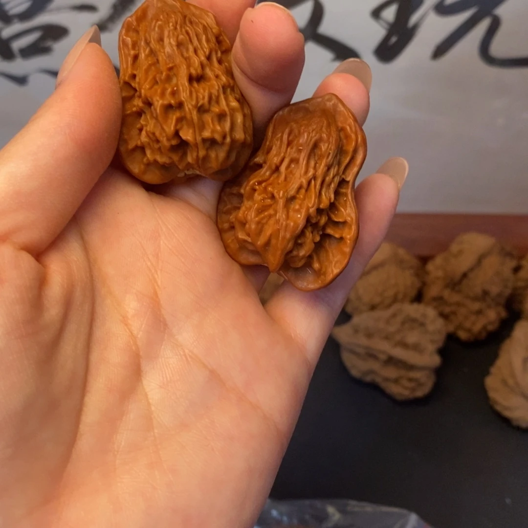 龙脊菩提吊坠小鸡核桃