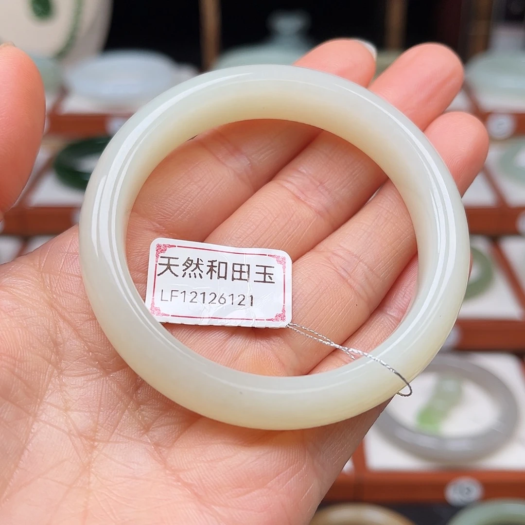 和田玉手镯未镶嵌用****9