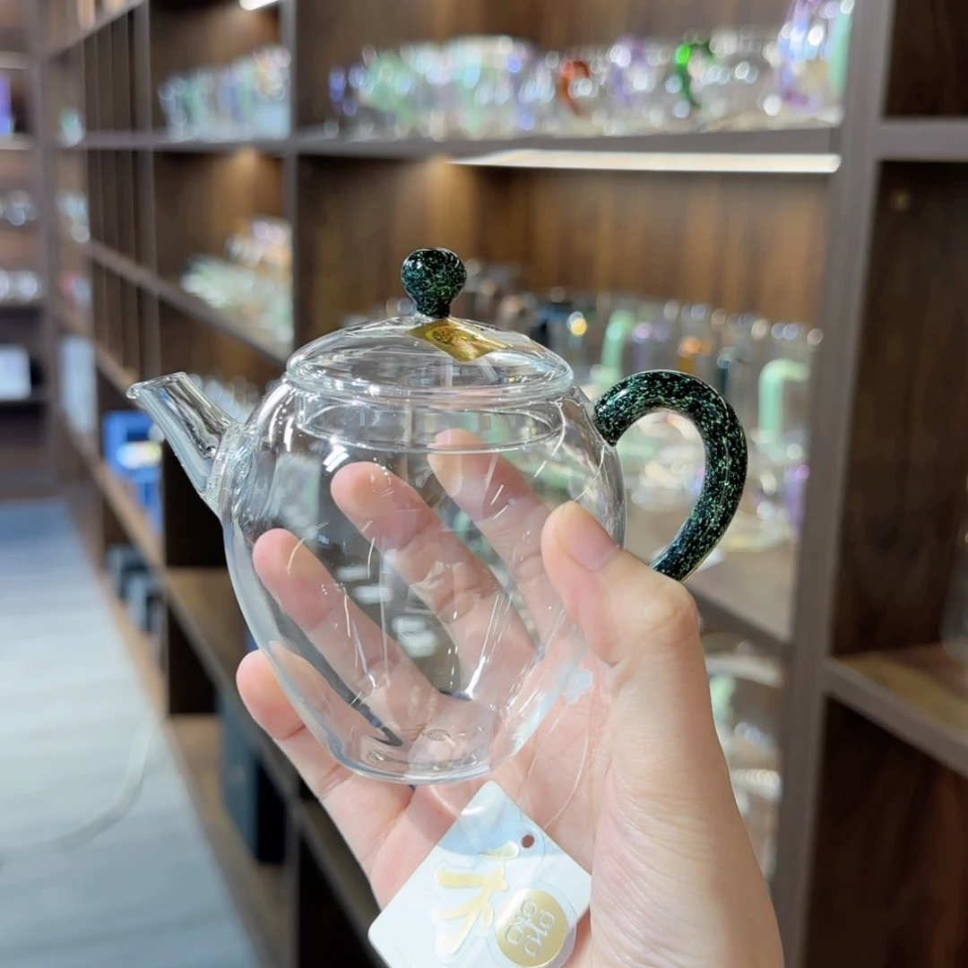 禾器文巧壶黑金。。。