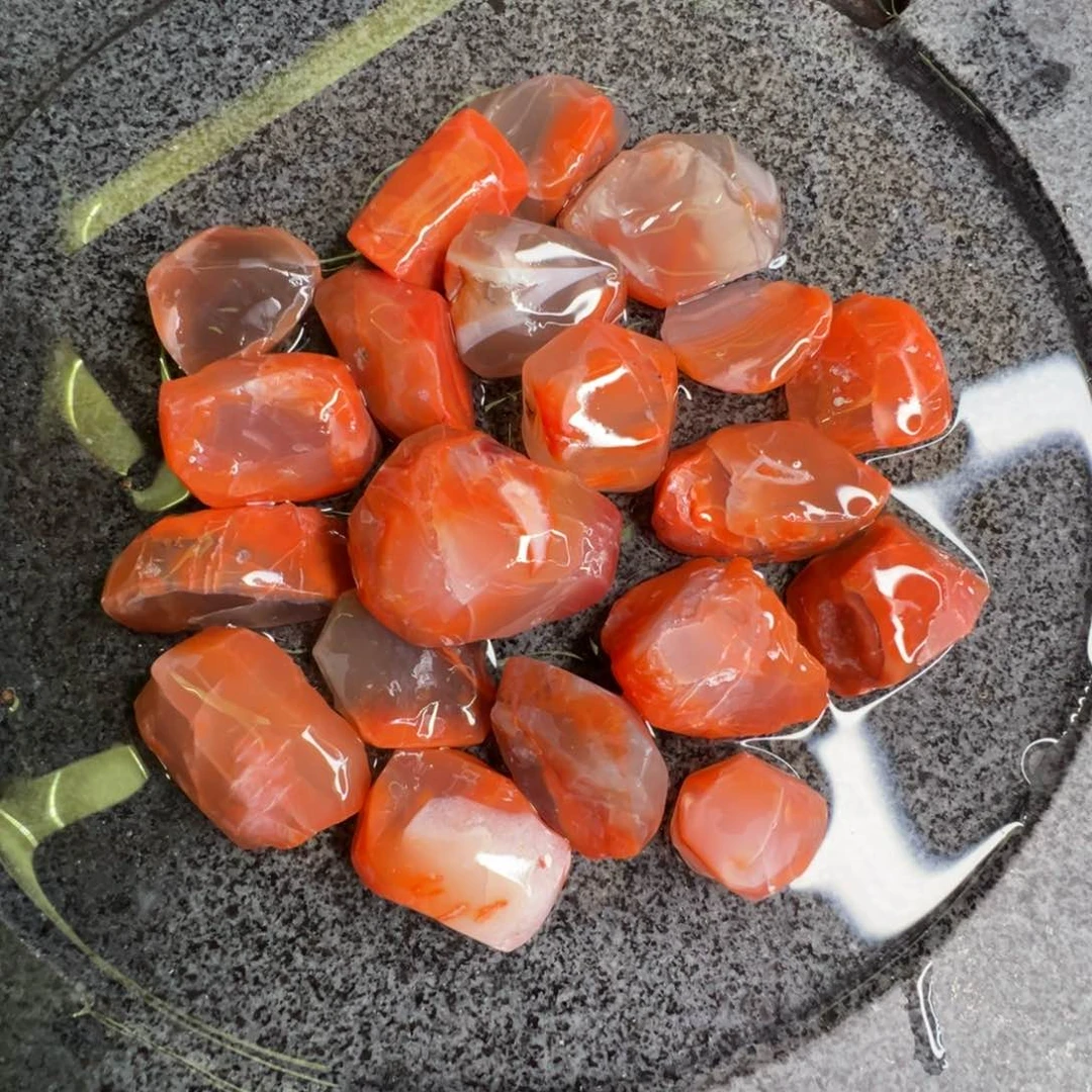 南红玛瑙未镶嵌配饰888保山杨柳滴水洞多样性发两个