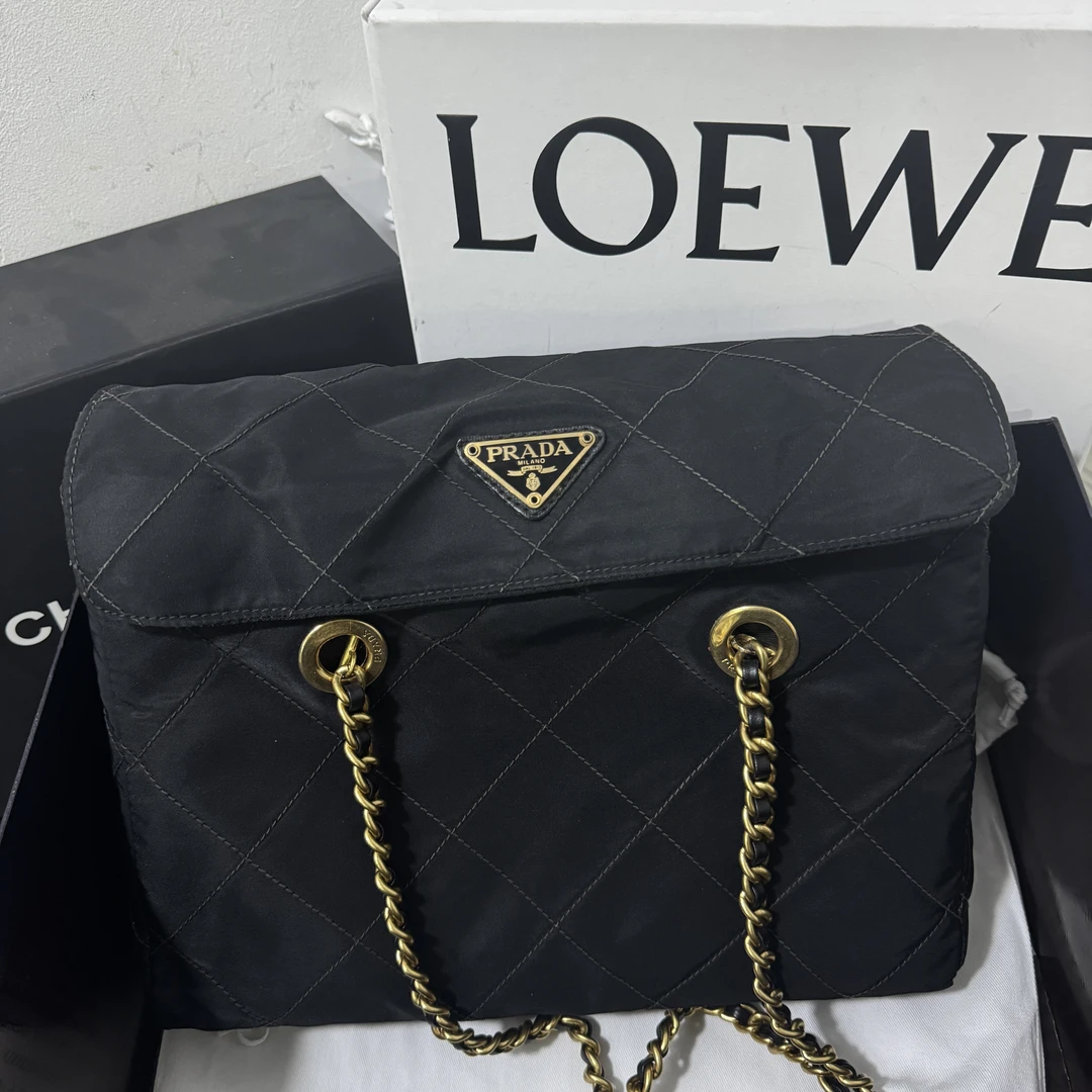 95新 Prada/普拉达  Prada/普拉达 单肩包