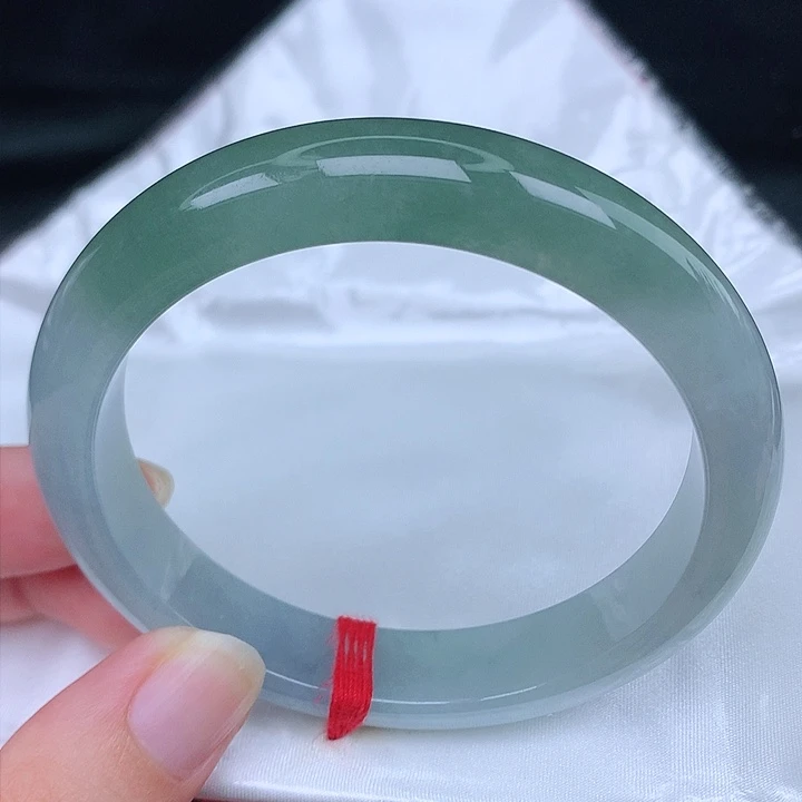 未镶嵌手镯翡翠天然