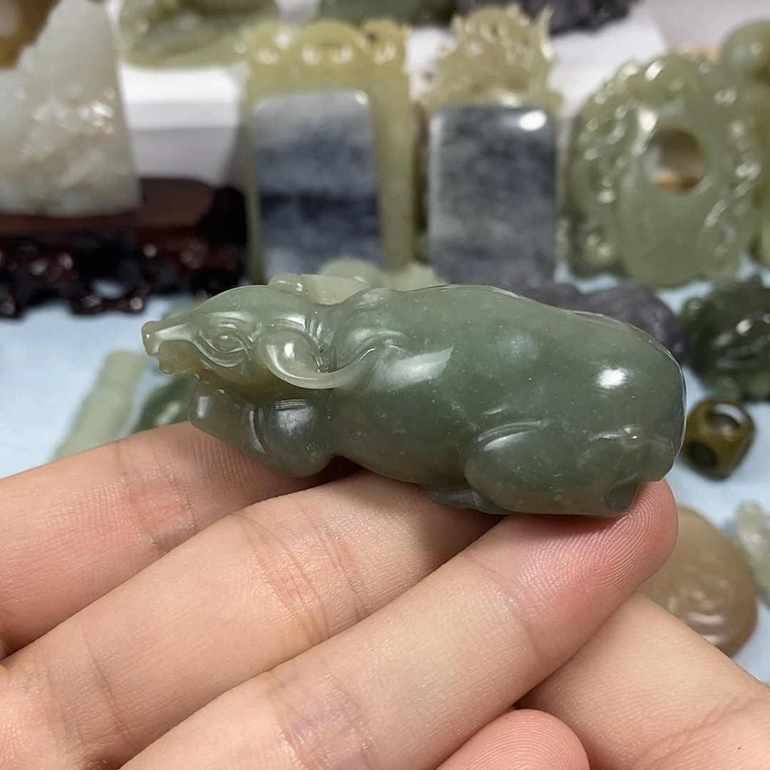 和田玉未镶嵌挂件