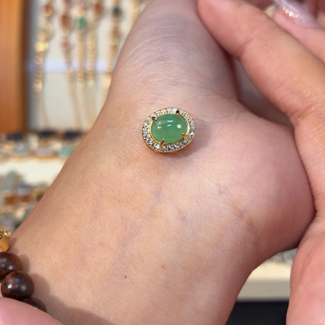 翡翠银S925镶嵌颈饰路路通