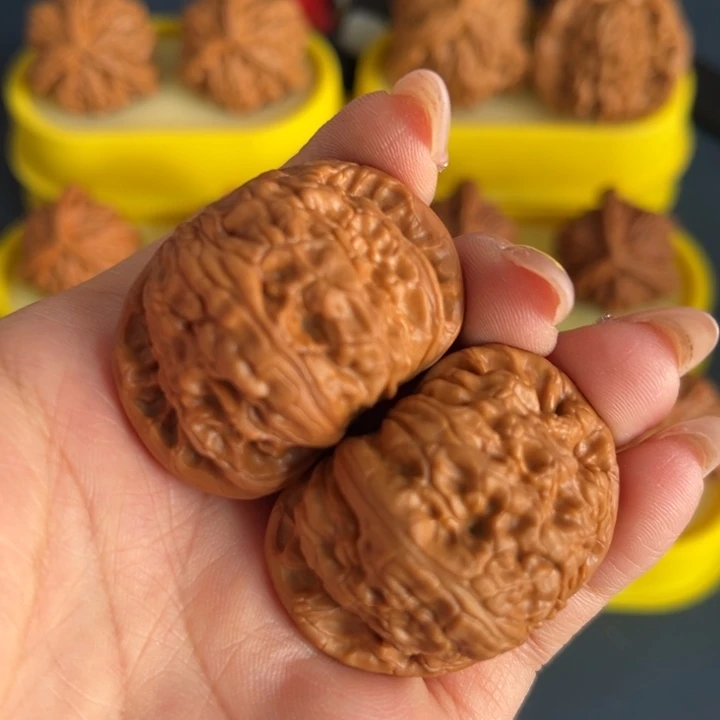 闷白狮子头41尺寸微修