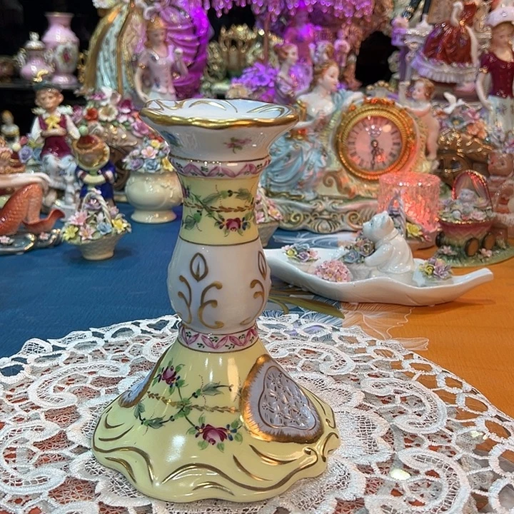 陶瓷黄色镂空烛台 高20厘米 老货库存