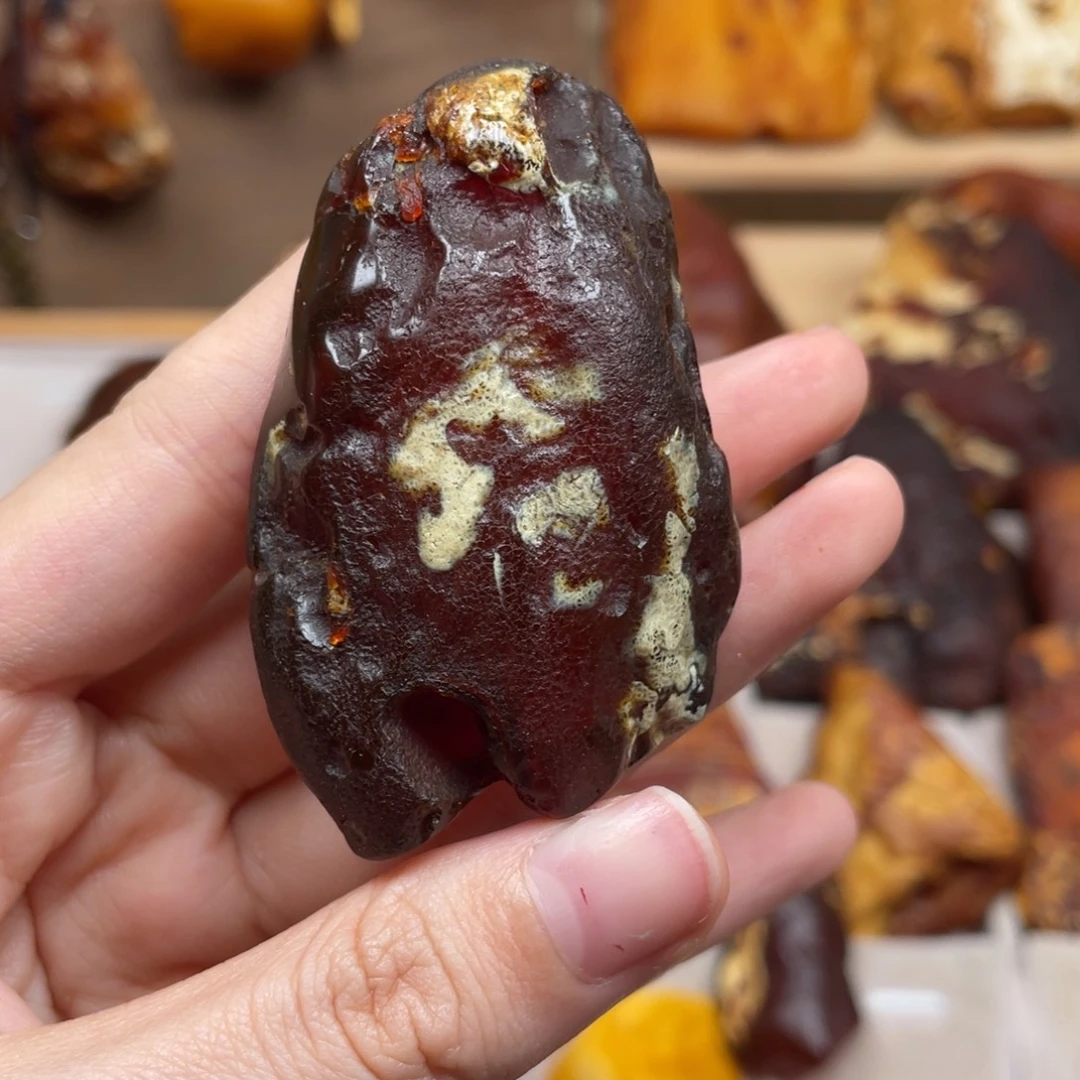 ζ****琥珀未镶嵌珠宝奇石