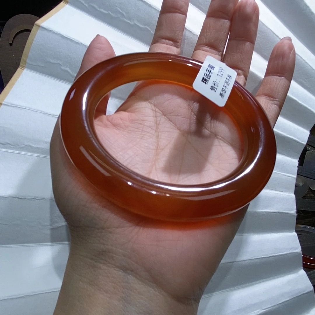 玛瑙/玉髓手镯未镶嵌一*