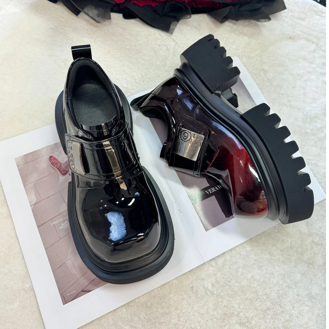 【大麦】时尚百搭圆头舒适粗跟女士乐福鞋增高厚底25LF0027