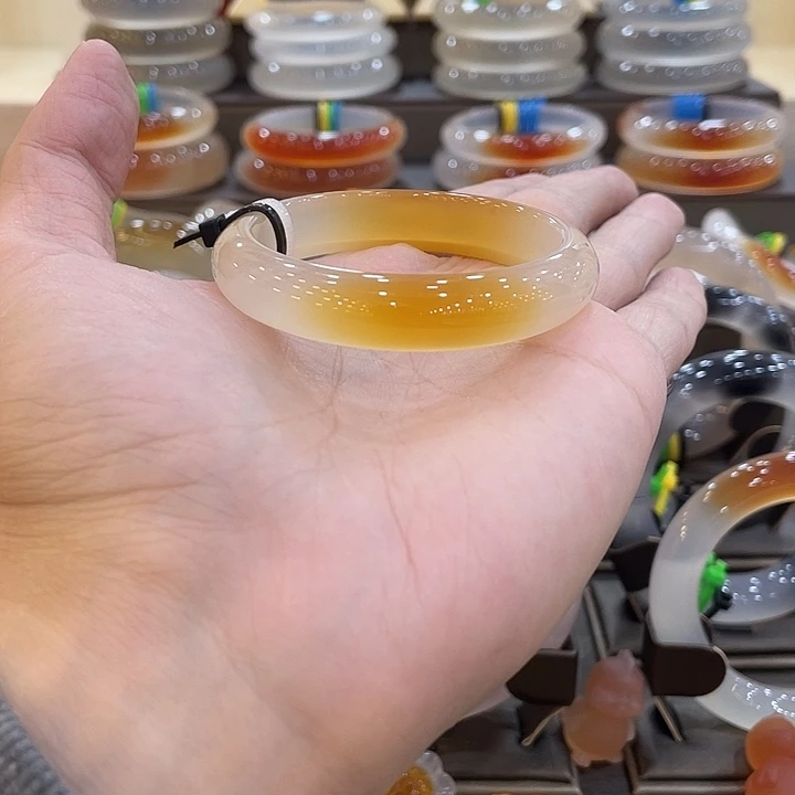 玛瑙/玉髓未镶嵌手镯10