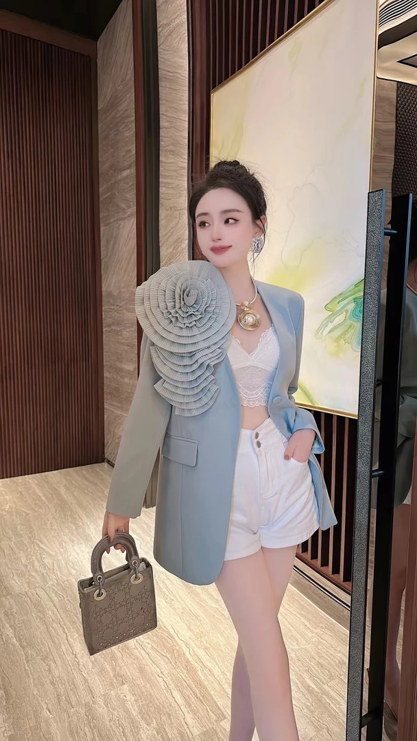小众设计师西装洋气百搭高级感名媛风宽松阔版显瘦简约长袖外套女
