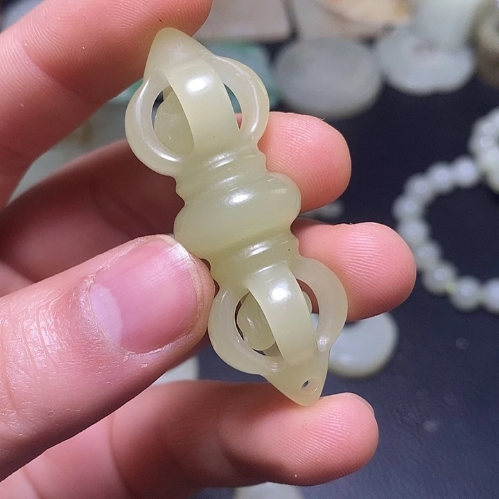 和田玉（糖玉）未镶嵌颈饰