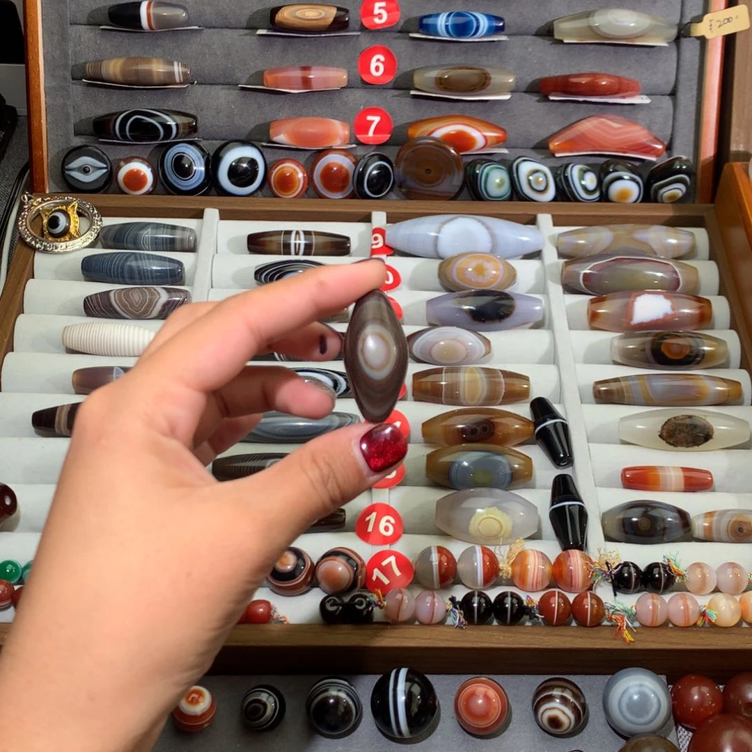 玛瑙/玉髓颈饰未镶嵌