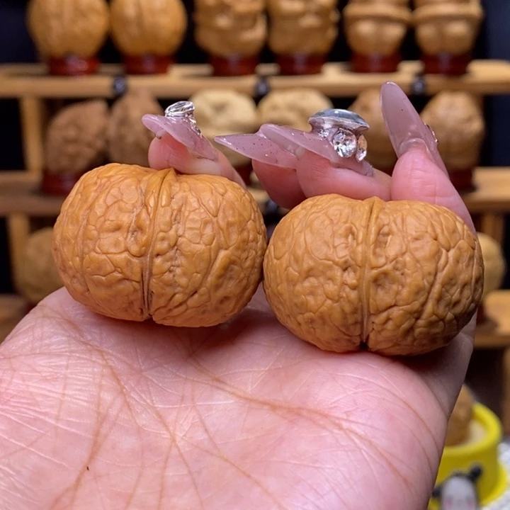 文玩核桃把件落宝38号35尺