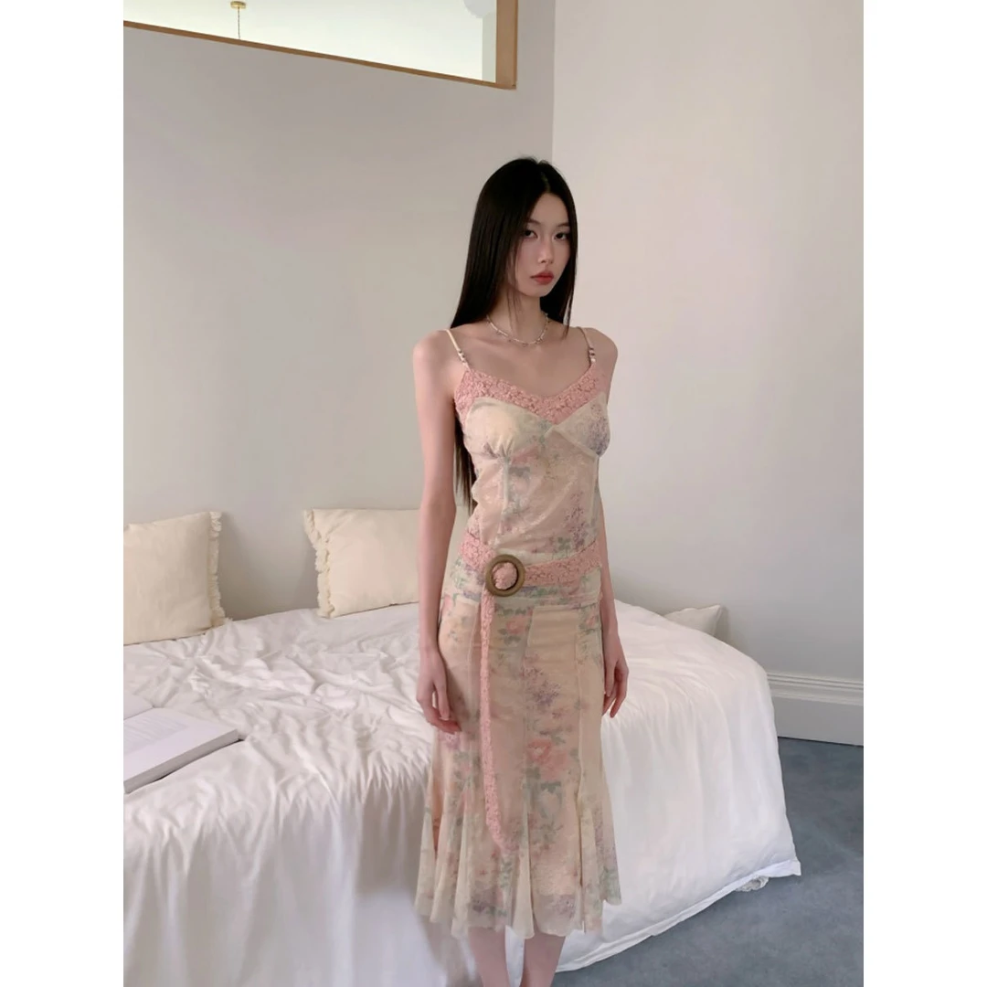 做自己的主人~吊带连衣裙设计感中长蕾丝印花修身显瘦抹胸鱼尾裙