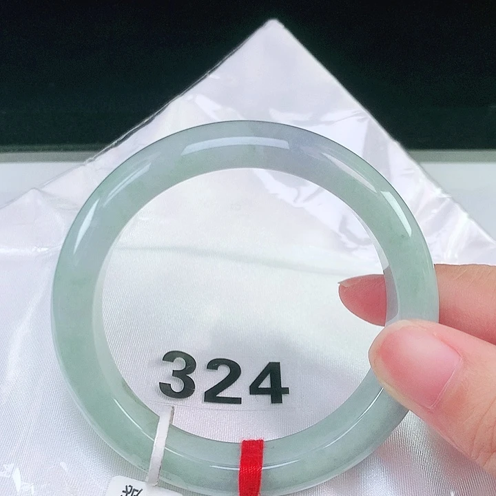翡翠未镶嵌手镯翡翠手镯
