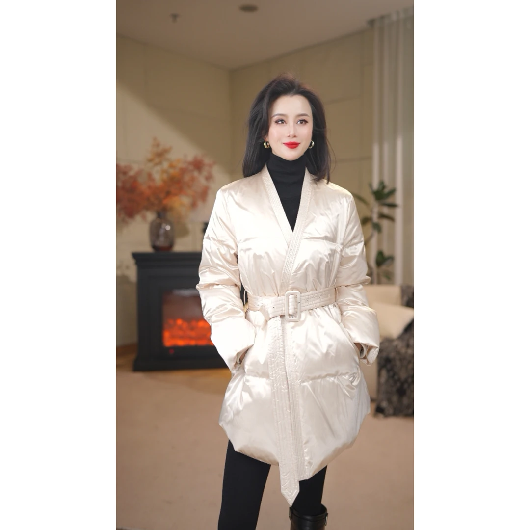 【雅柔】90白鹅绒高端定制款桑蚕丝羽绒服3935