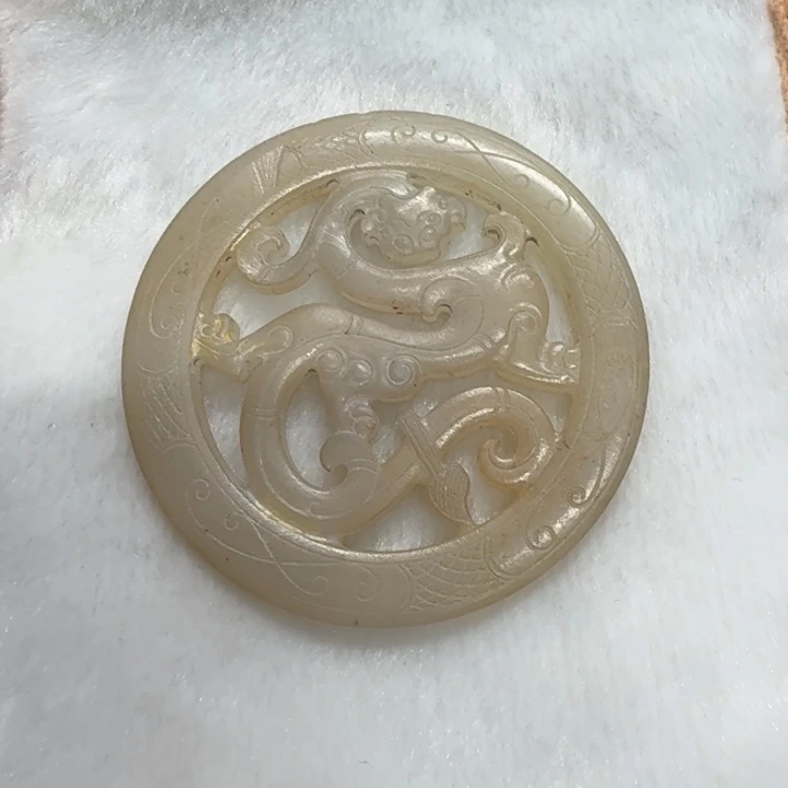 天***邻和田玉（糖玉）未镶嵌颈饰和田玉未镶嵌颈饰