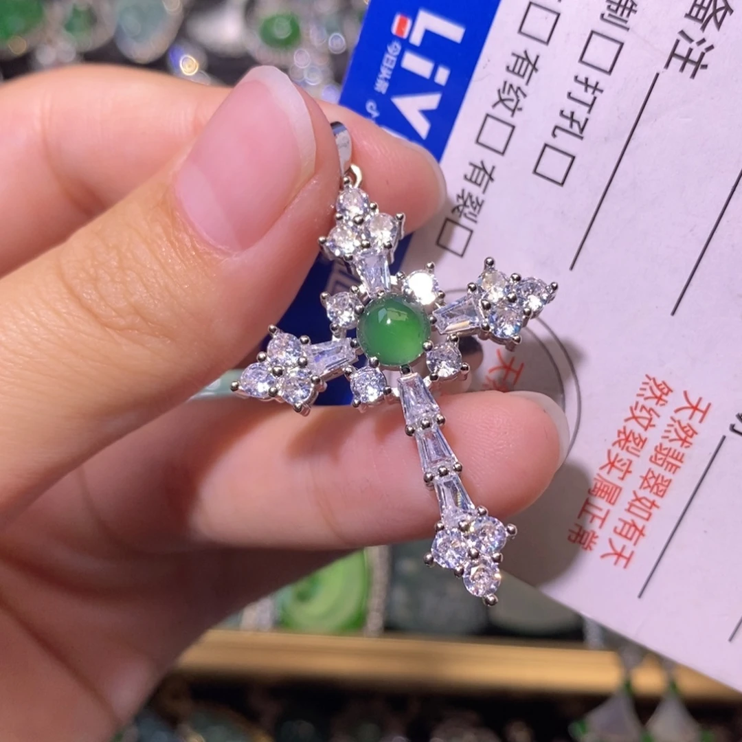 翡翠未镶嵌颈饰天然