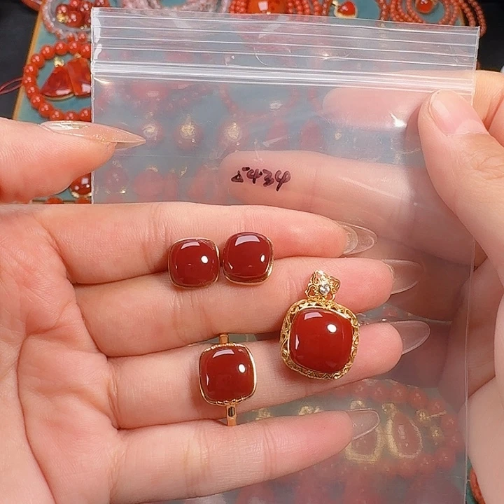 金***铺南红玛瑙银S925镶嵌一套