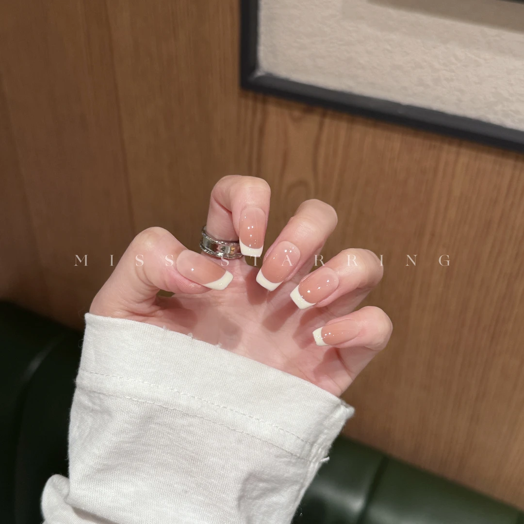 【浪漫法式】主角小姐纯手工设计穿戴甲 白色指尖法式超显白巨温柔