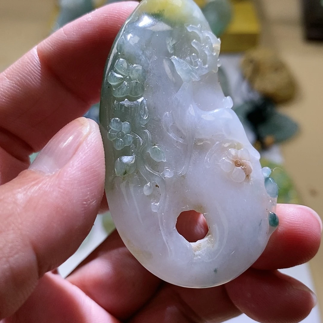 【闪购商品】翡翠颈饰未镶嵌1111111111111