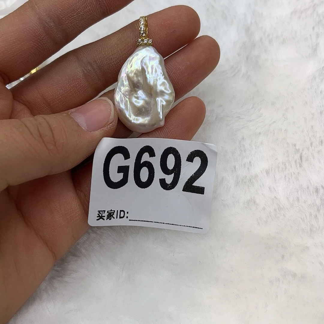 合金淡水珍珠耳饰