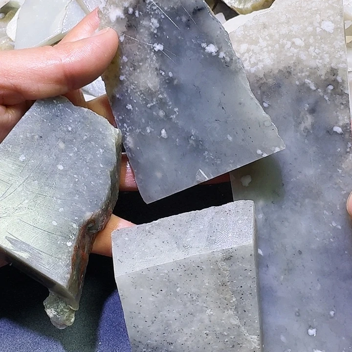 和田玉未镶嵌珠宝奇石