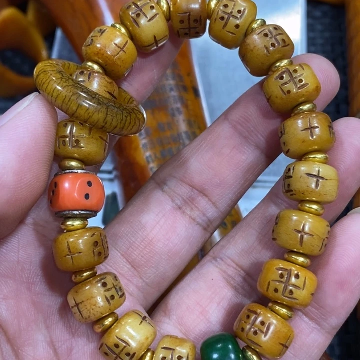 滴血莲花菩提吊坠