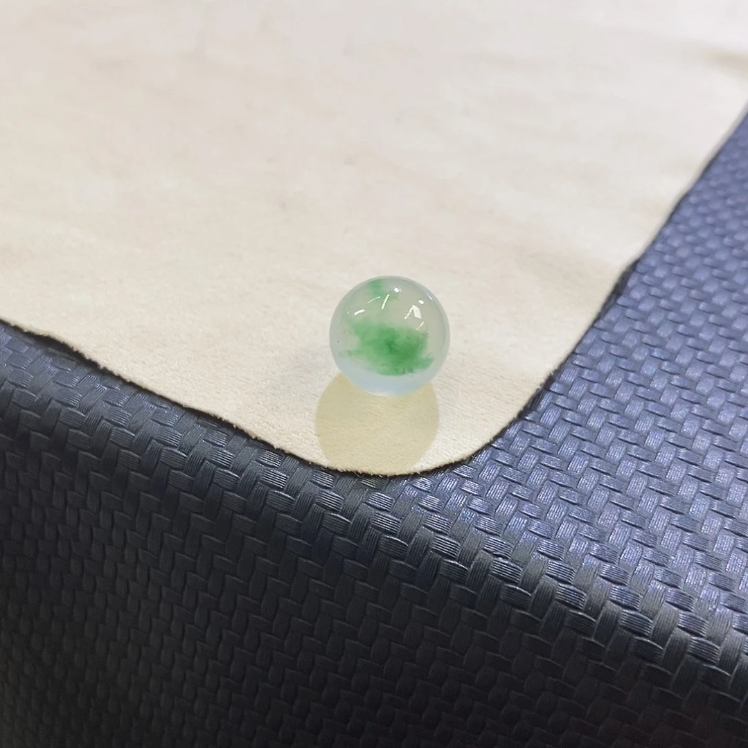 翡翠未镶嵌挂件卡11.8