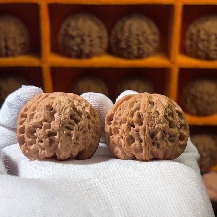 文玩核桃把件40尺全品苹果园