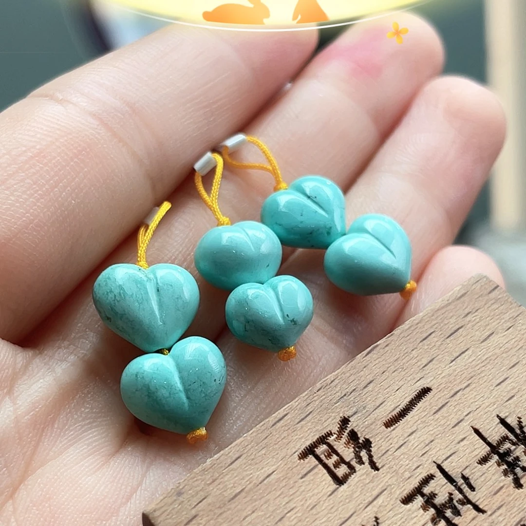 未镶嵌绿松石颈饰
