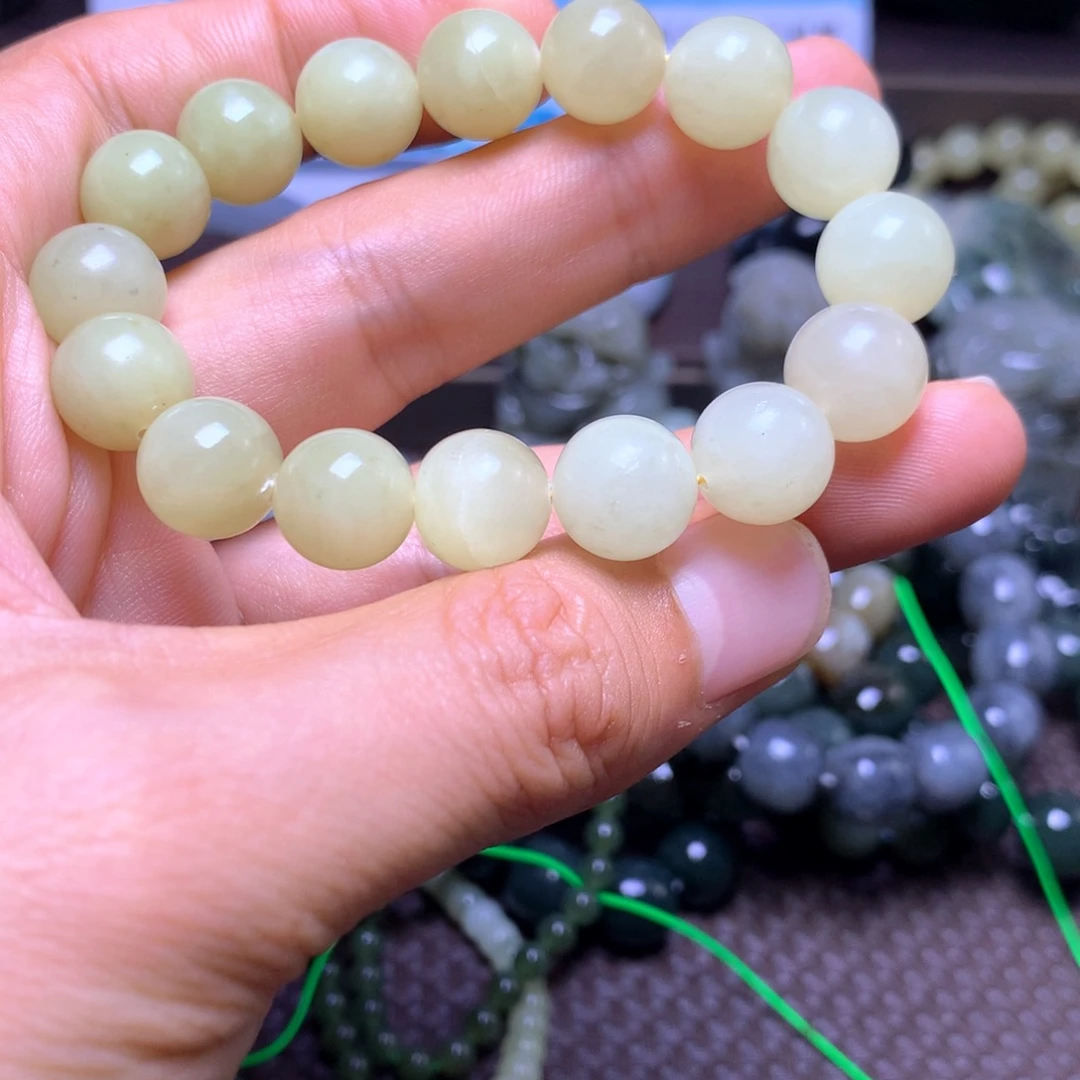 和田玉未镶嵌手串12