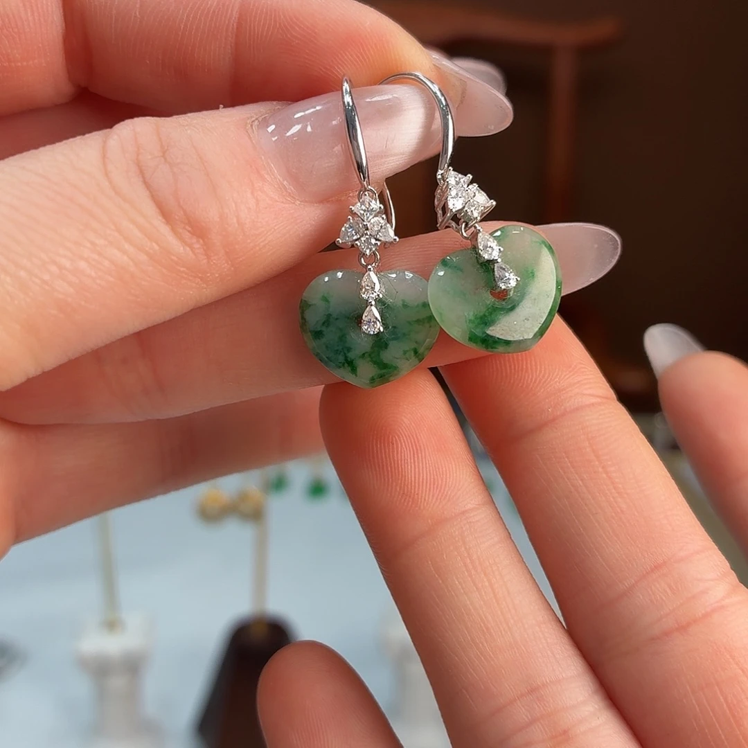 翡翠18K金镶嵌耳饰耳饰