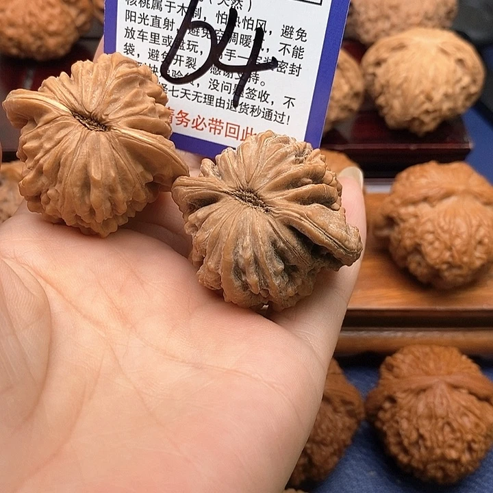 桃核吊坠四座楼狮子头41