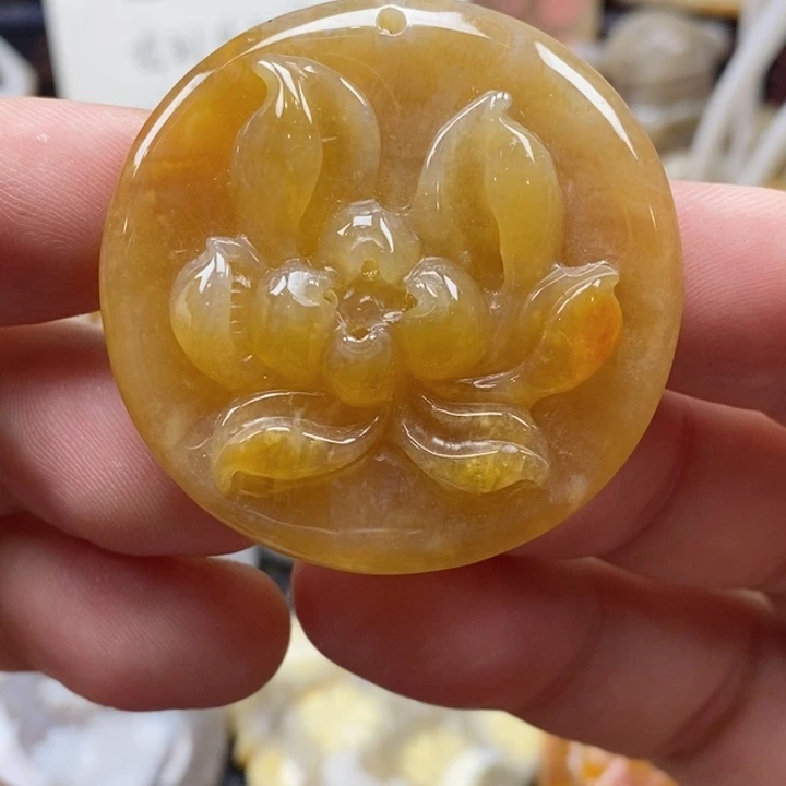 硅化珊瑚（珊瑚玉）颈饰未镶嵌