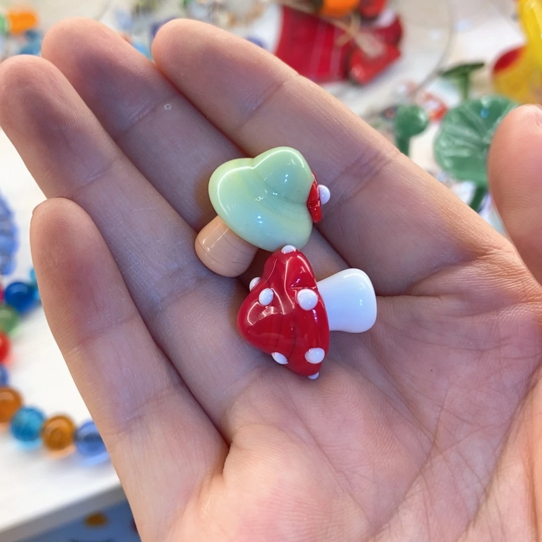 琉璃手工艺品七*。蘑菇