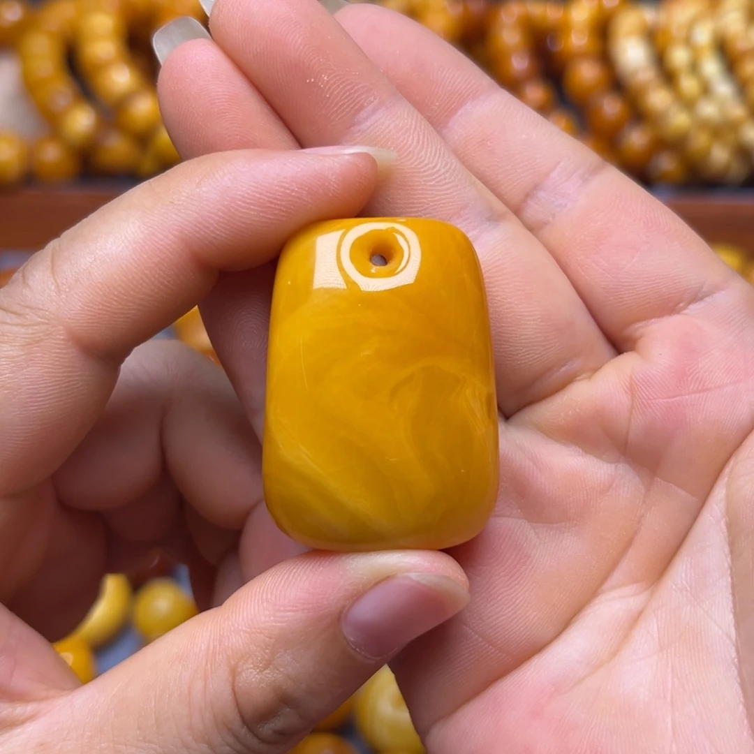 蜜蜡未镶嵌吊坠(不含链)