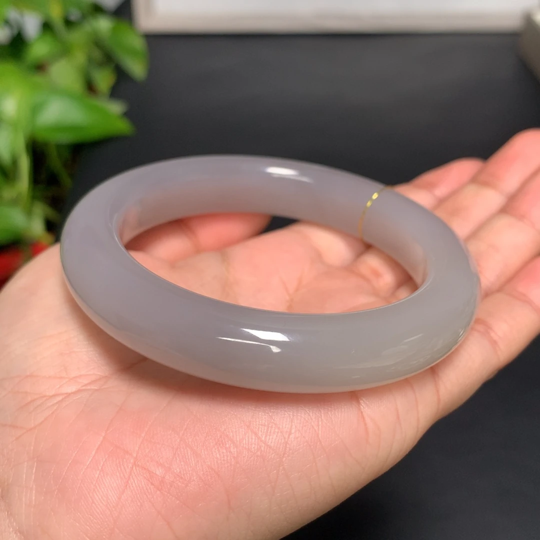 和田玉手镯未镶嵌60