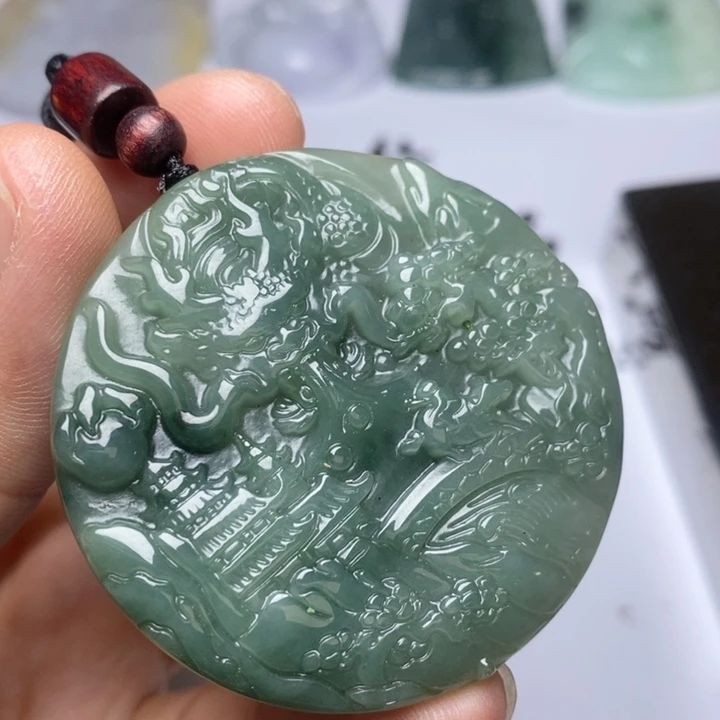 颈饰未镶嵌翡翠翡翠