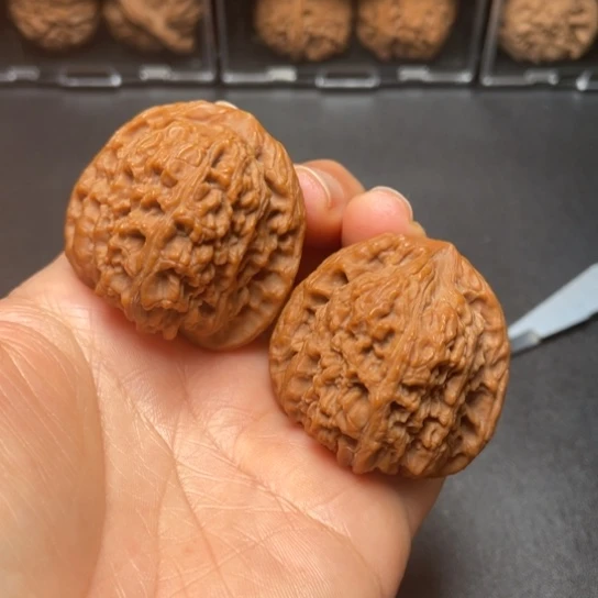 【闪购商品】把件文玩核桃南疆………