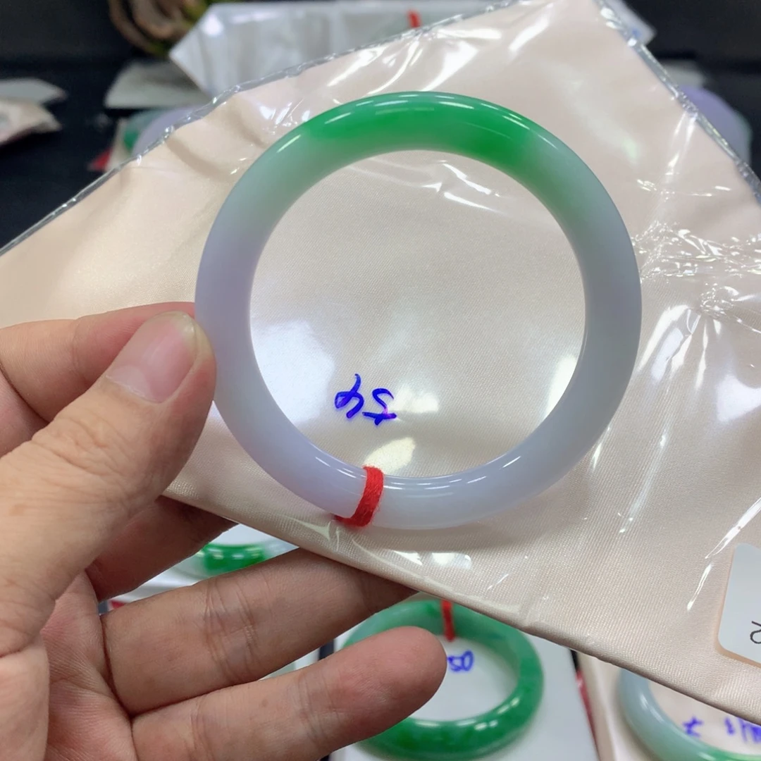 翡翠未镶嵌手镯翡翠